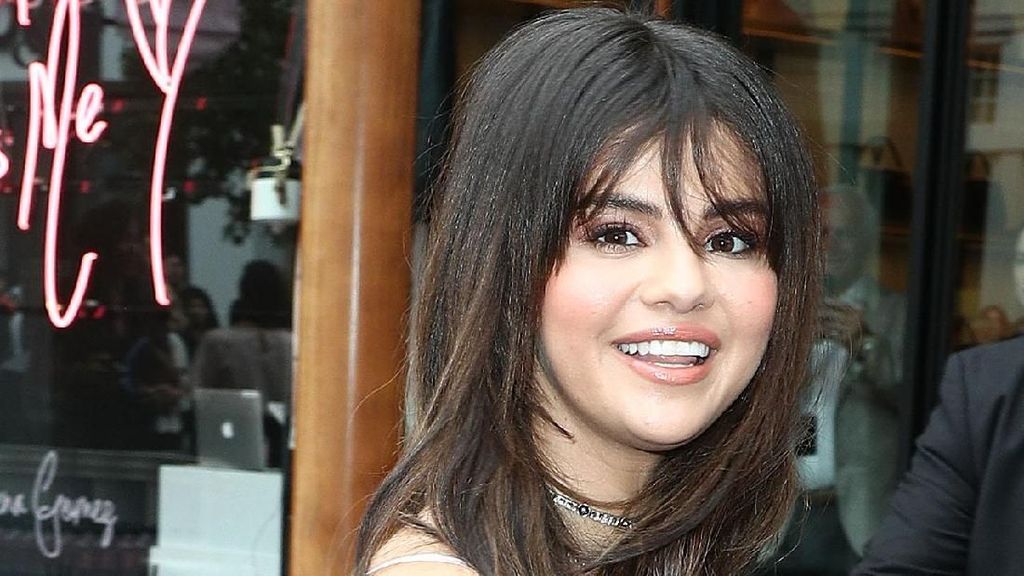 Olahraga Mewah ala Selena Gomez, Tarifnya Rp 4 Jutaan per Jam Olahraga Mewah ala Selena Gomez, Tarifnya Rp 4 Jutaan per Jam