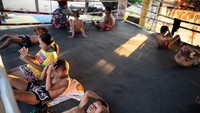 Muay thai di Thailand dipromosikan pada anak-anak karena dianggap tradisi. (Foto: Paula Bronstein/Getty Images)