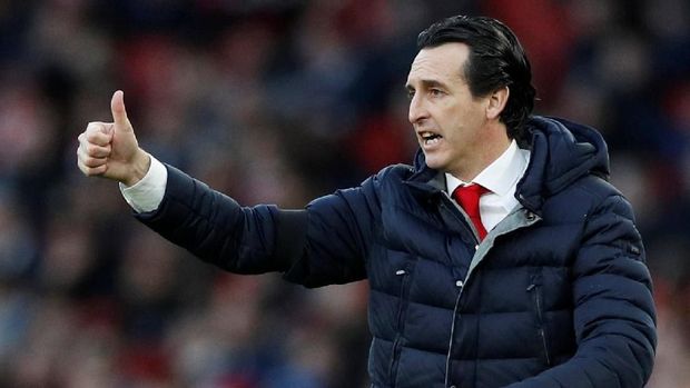 Emery mengganti Lacazette dengan Ramsey karena alasan taktik.