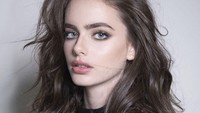 Yael Shelbia menjadi wanita tercantik 2020 versi TC Candler. Foto: Instagram@yaelshelbia