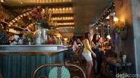 The Garden yang beralamat lengkap di Rukan Garden House, Pantai Indah Kapuk (PIK) ini cukup mencolok karena hadir dengan desain yang tak biasa. Foto: Devi S. Lestari / detikFood