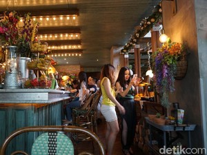 Minggu Malam Bisa Nongkrong Seru di 5 Tempat di Jakarta Utara Ini