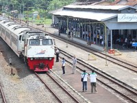 Naik Kereta ke Pangandaran Disambung Bus dari Stasiun Banjar