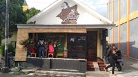 Sensasi Gosong Enak Mie Bakar yang Lagi Hits di Malang