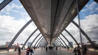 Belanda saat ini membayar pengendara sepeda dengan kompensasi pajak USD 0,22 atau Rp 3.180 per kilometer. Inilah salah satu jalan tol sepeda antara Amsterdam dan Amstelveen (CNN Travel)