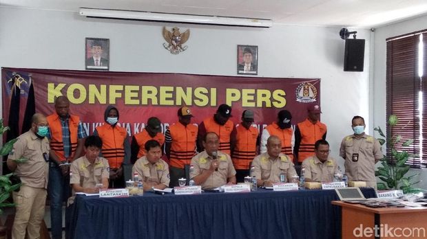 Tak Punya Izin Tinggal, 8 WN Nigeria Ditahan Imigrasi Bandung