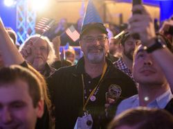 Pesta NASA Rayakan Kunjungan ke Tetangga Pluto