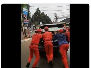 Duh! Mobil Menteri Agama Mogok Gara-gara Aki Soak