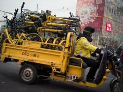 Kuburan Jutaan Sepeda, Masih Bagus Tapi Dibuang