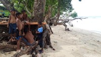 Pantai ini juga cocok digunakan untuk kemping (Muslimin Abbas/detikTravel) 