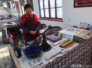 Kisah Usaha Kertas Tahun Baru Imlek yang Mulai Ditinggalkan di China