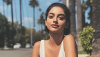 Banita Sandhu, seorang aktris asal India-Inggris, berhasil masuk dalam jajaran wanita paling cantik di dunia.  Foto: Dok. Instagram/banitasandhu
