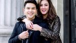 Gaya Seru Dhena, Istri Jonathan Ijonk Frizzy Saat Kulineran Bareng Keluarga