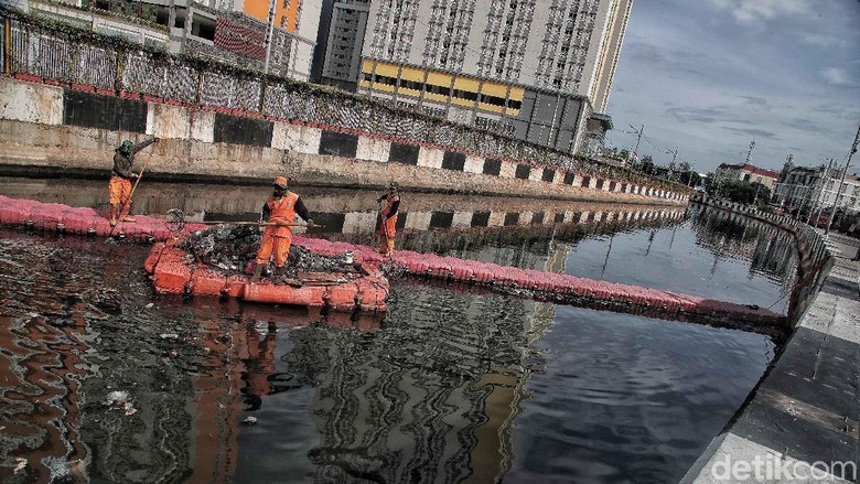 NasDem Minta Anies Bentuk Tim Terpadu Atasi Limbah Detergen NasDem Minta Anies Bentuk Tim Terpadu Atasi Limbah Detergen