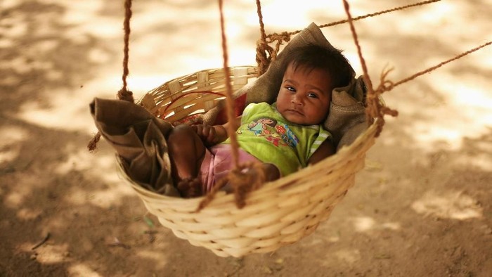 Diperkirakan 395.072 bayi terlahir pada tahun baru 2019. India menempati posisi teratas. Sementara Indonesia menempati posisi kelima.