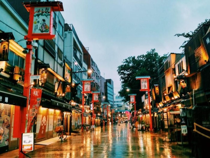 Ilustrasi Kota Tokyo, Jepang di Jalan Nakamise