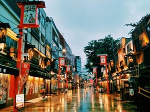 Muak dengan Turis Nakal, Toko di Jepang Pasang Papan Peringatan