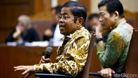 Idrus Marham menjadi saksi dalam sidang kasus suap PLTU Riau-1 dengan tersangka Eni Maulani Saragih di Pengadilan Tipikor, Jakarta, Rabu (2/1/2019).