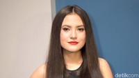 Marsha Aruan jarang tampil terbuka, namun ternyata dirinya pernah dikritik karena dinilai terlalu seksi. Ia pun mengaku jadi lebih hati-hati saat posting foto.  Foto: Marsha Aruan / NOEL