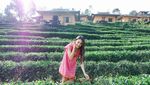 Foto: Liburannya Model Cantik Thailand yang Viral Pakai Seragam PNS