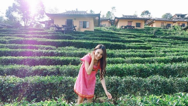 Ini saat Milin jalan-jalan di Thai Love Village, Provinsi Mae Hong Son. Atas kecantikannya, Milin pernah terpilih sebagai Runner Up kedua Miss Maehongson 2014. (Instagram/@milinb3rry) Ini saat Milin jalan-jalan di Thai Love Village, Provinsi Mae Hong Son. Atas kecantikannya, Milin pernah terpilih sebagai Runner Up kedua Miss Maehongson 2014. (Instagram/@milinb3rry)