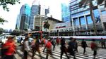 Potret Kesibukan Warga Jakarta Usai Libur Akhir Tahun