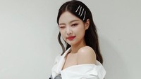 Ada pula yang menyebut tindakan Jennie akan menghancurkan karier BLACKPINK. Dok. Instagram/jennierubyjane