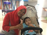 Tari dan Adelio, berjuang bersama melawan penyakit langka yang belum ada obatnya.