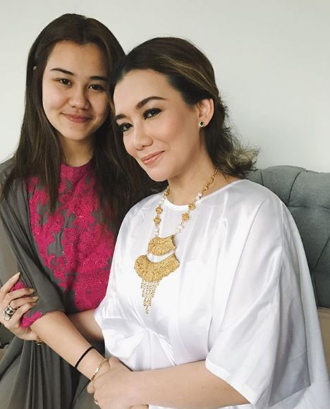 Aaliyah Massaid dan Reza Artamevia