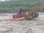 2 Warga Banjarnegara Terjebak Banjir Saat Perbaiki Alat Berat