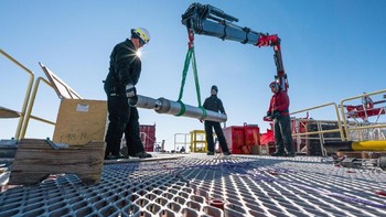 Danau bernama Mercer Subglacial itu ditemukan berkat citra satelit sekitar 1 dekade lalu dan belum pernah dieksplorasi sebelumnya. Tim dari Subglacial Antarctic Lakes Scientific Access (SALSA) memakai bor khusus untuk mencapai danau tersebut. Foto: Salsa