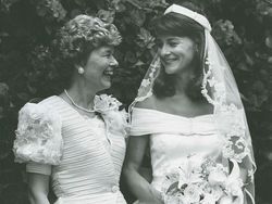Bill Gates-Melinda Sudah 25 Tahun Nikah, Mesranya Tak Berubah