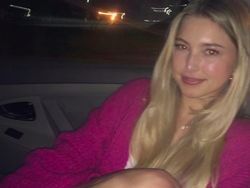 Cantik dan Kaya, Putri Steve Jobs Suka Pajang Foto Ala Kadarnya