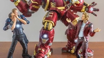 Rocket Raccoon berulah lagi, kali ini merusak Hulkbuster. Foto: David Cubero via Sina Mobile