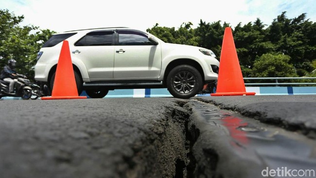 Flyover Kemayoran Renggang/Foto: Agung Pambudhy Flyover Kemayoran Renggang/Foto: Agung Pambudhy
