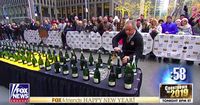 Wah, Pria Ini Berhasil Buka 38 Botol Champagne Dalam Semenit!