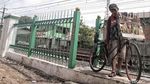Lindungi Warga yang Menyeberang, Ini Pagar Pembatas di Rel KA