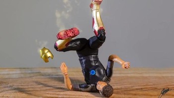 Seperti ini, Iron Man jatuh dari awan kinton. Foto: David Cubero via Sina Mobile