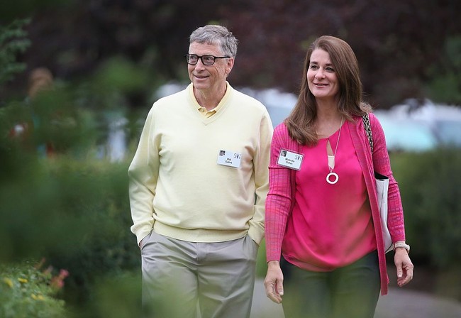 Miliarder pendiri Microsoft itu pertama kali bertemu dengan Melinda di tempat kerja. Saat itu Melinda bergabung dengan perusahaan Microsoft milik Bill Gates dan menjabat sebagai manajer produk. Foto: Scott Olson/Getty Images