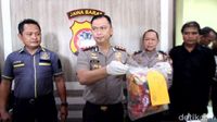 Penampakan Mobil yang Dipakai Suami Angkut Mayat Nita Jong