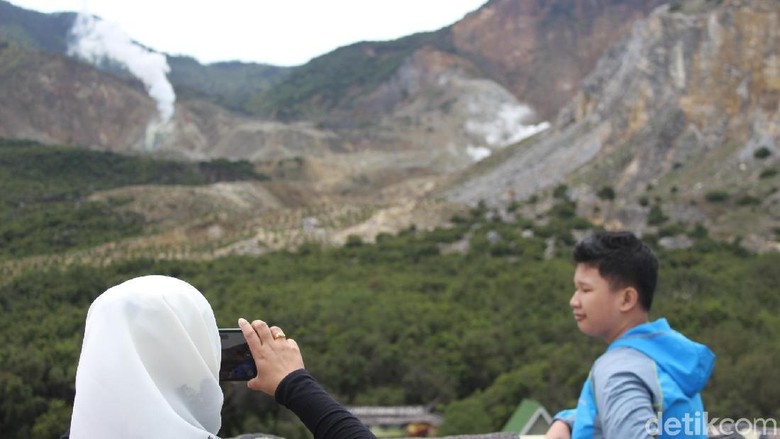 Wisata Alam Garut Wisata alam di Garut, Leuwi Tonjong, Gunung Papandayan, Telaga Bodas