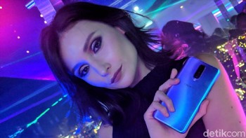 Salah satu keunggulan yang dijual Oppo adalah kamera. (Foto: Adi Fida Rahman/detikINET)