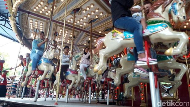 ada banyak wahana menarik