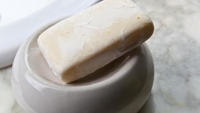 Zat kimia yang bersifat asam sangat mudah merusak sistem pencernaan. (Foto: iStock) Zat kimia yang bersifat asam sangat mudah merusak sistem pencernaan. (Foto: iStock)