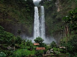 Air Terjun Sanghyang Taraje Seindah Ini!