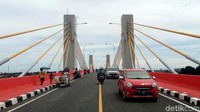 Jembatan Musi IV yang berada di Kota Palembang, Sumatera Selatan hari ini dibuka umum.