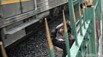 Lindungi Warga yang Menyeberang, Ini Pagar Pembatas di Rel KA