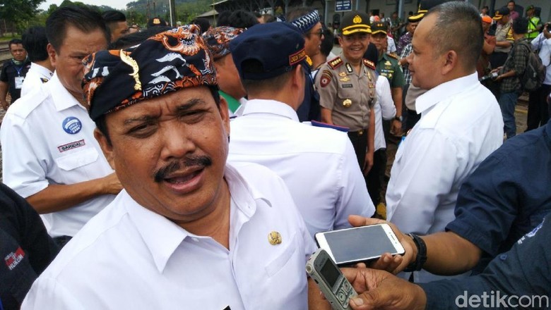 Bupati Pangandaran, Jeje Wiradinata (Dadang Hermansyah/detikTravel) Bupati Pangandaran, Jeje Wiradinata (Dadang Hermansyah/detikTravel)