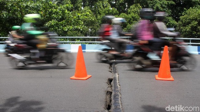 Flyover Kemayoran Renggang, Aman Dilewati Nggak Ya?
