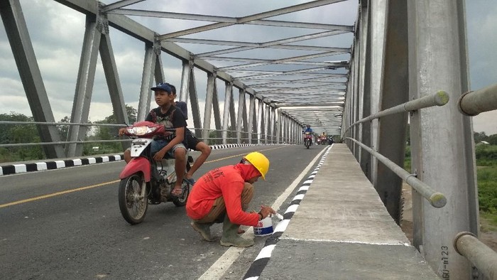 Jembatan Ngujang di Tulungagung-Jatim